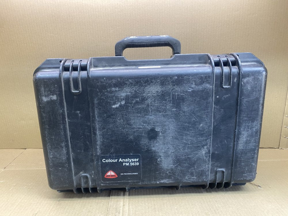 CRT HDTV Colour Analyser PM 5639 Portable PC-Compatible 64x128 LCD Display