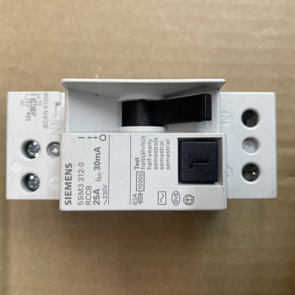 Residual Current Breakers Siemens 25A Double Pole RCCB 30mA (Pack of 5)