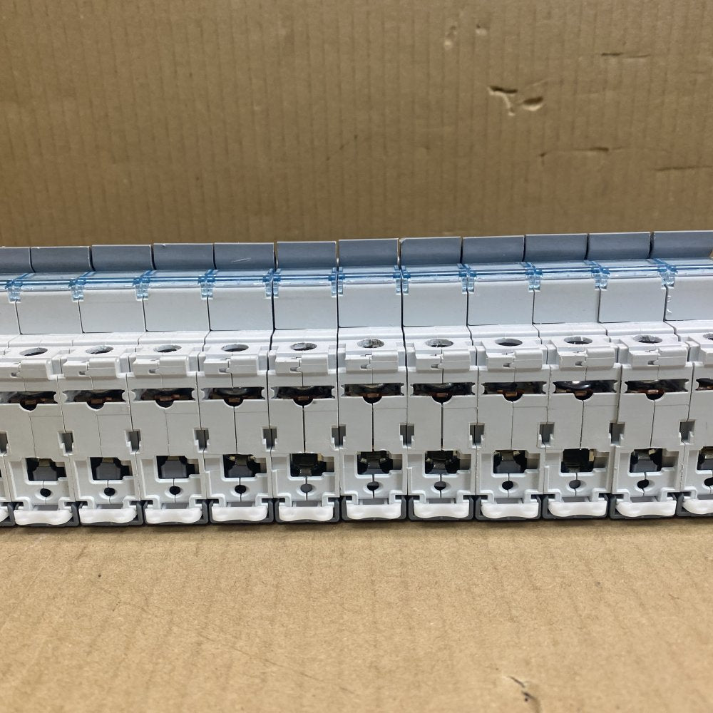 MCB Circuit Breakers Hager Single Pole 140-163A 230/400V Set of 12