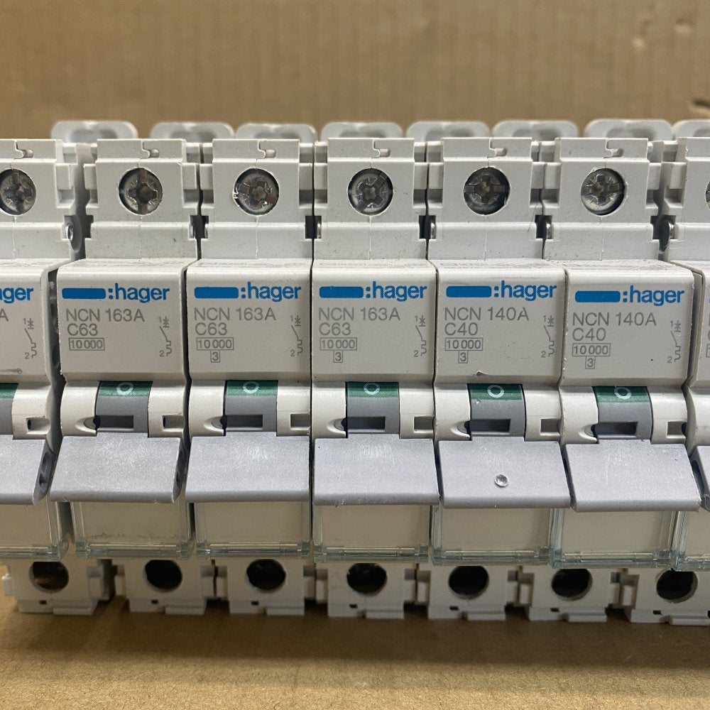 MCB Circuit Breakers Hager Single Pole 140-163A 230/400V Set of 12