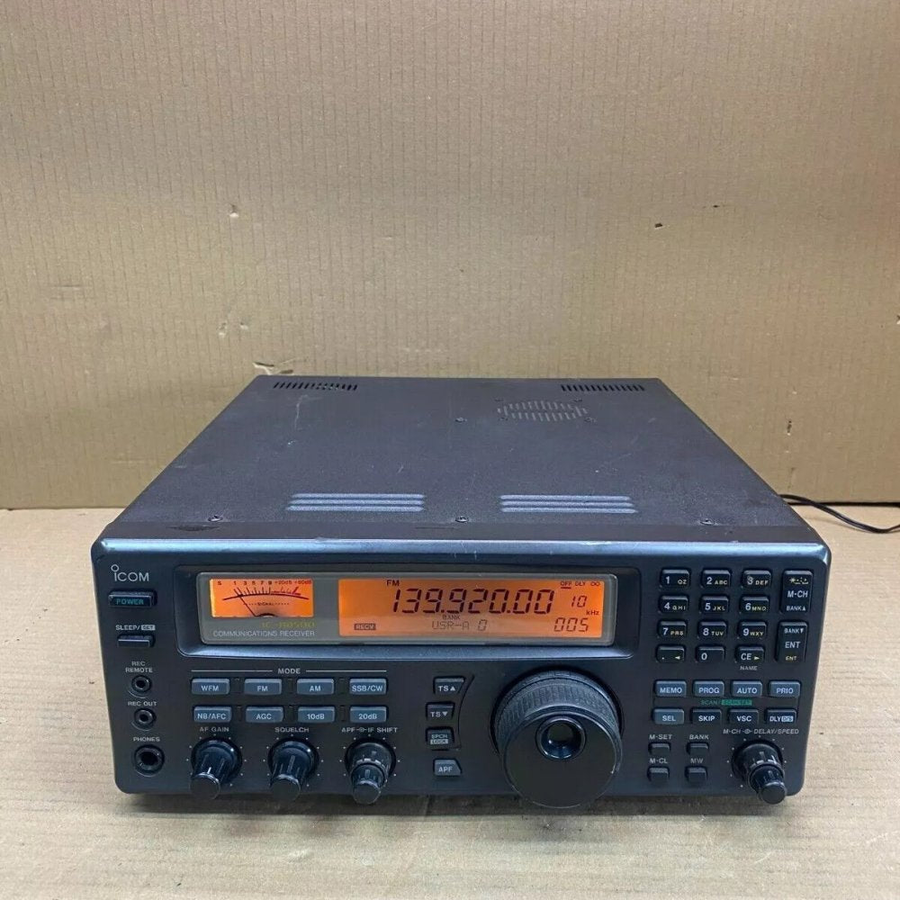 Icom IC-R8500 Professional Wideband Communications Receiver AM/FM/SSB/CW