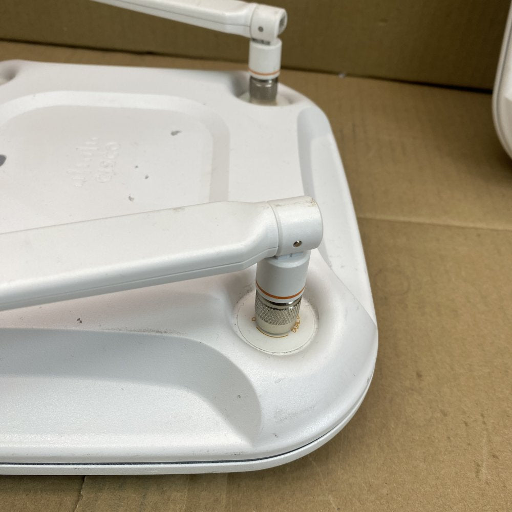 Dual-Band Wi-Fi Access Point Cisco AIR-CAP3702E-E-K9 4x4 MIMO PoE 1.3Gbps
