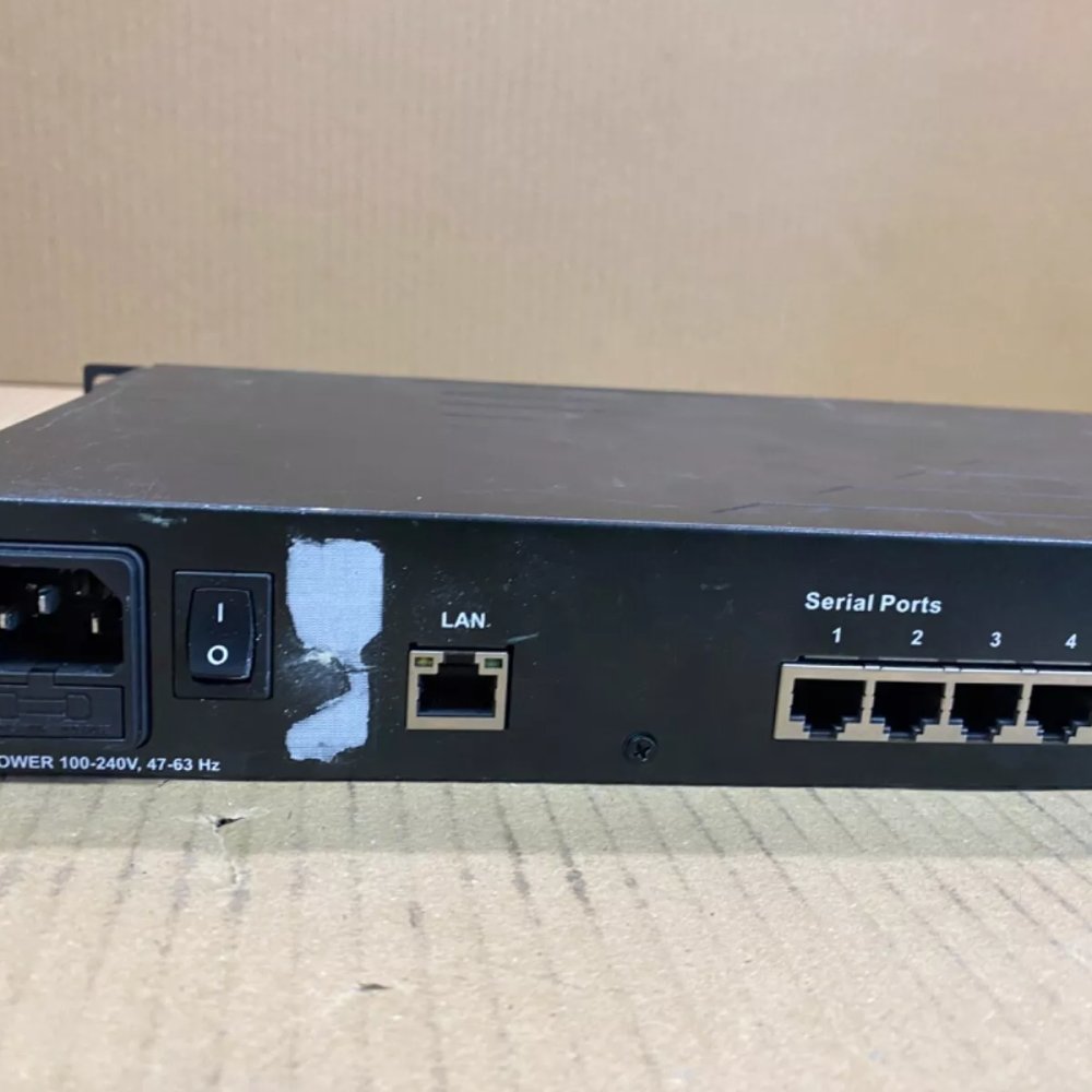 Industrial RS-232 Serial Device Server 8-Port Moxa Rackmount RJ45 100-240V