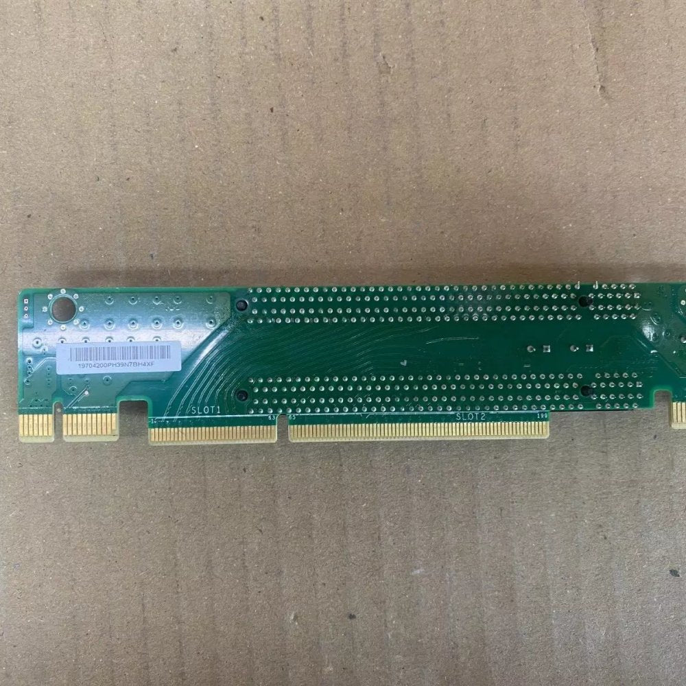 Supermicro PCIe Riser Cards RSC-R1UW-2E16 1U WIO Slot Set, Quad Pack