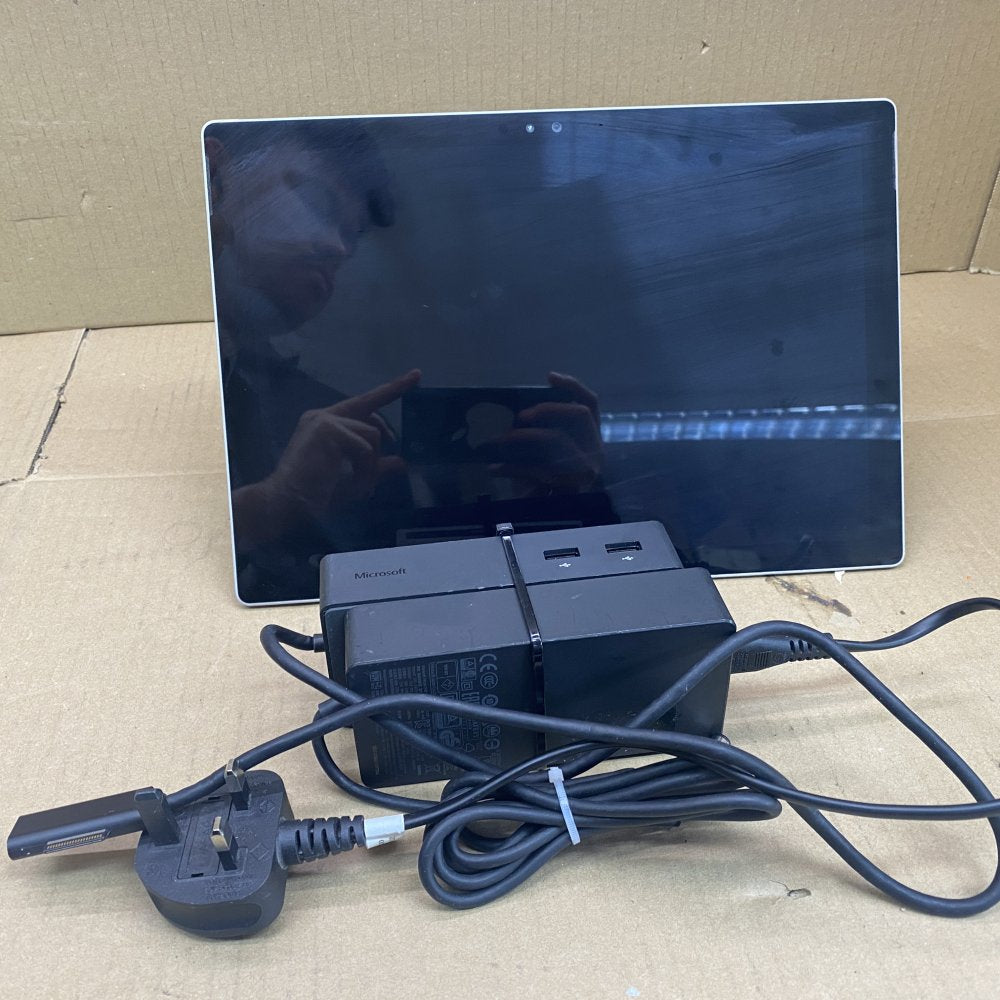 Microsoft Surface Pro 4 i5 Tablet 8GB RAM 256GB SSD Win11 Pro Dock