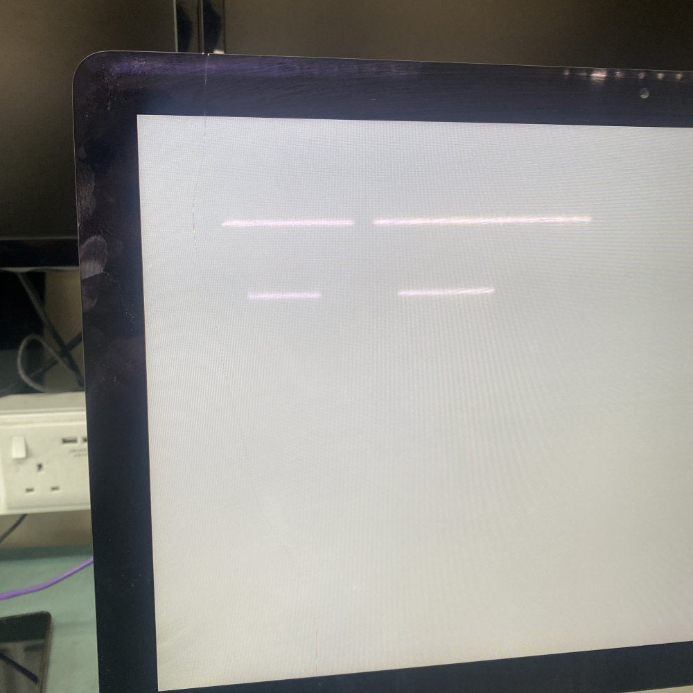 Office All-in-One iMac Intel i5 8GB 120GB SSD 21.5in Cracked Display
