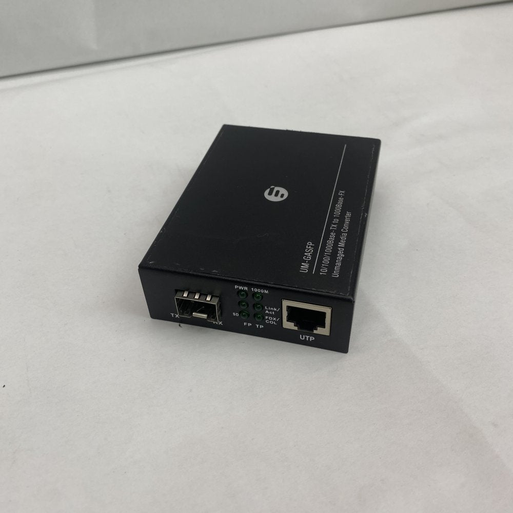 Unmanaged Ethernet Media Converter with Gigabit SFP UM-GASFP