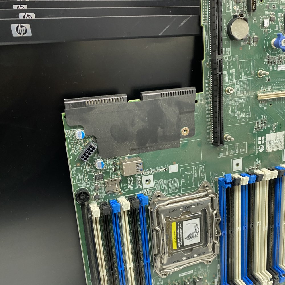 Bundle HP ProLiant DL360 DL380 Server Motherboard DDR4 22-inch VGA Monitors