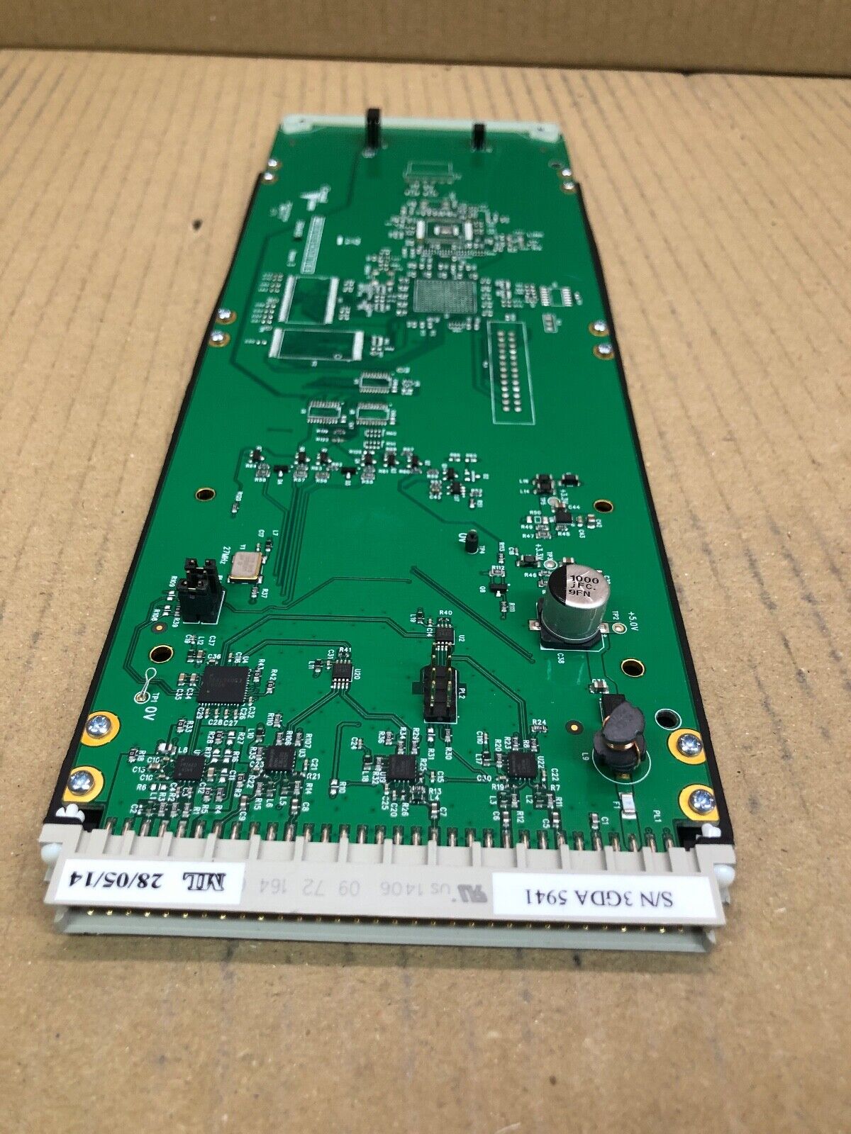 Broadcast Reclocking SDI Distribution Amplifier Crystal Vision 1080p 3G HD