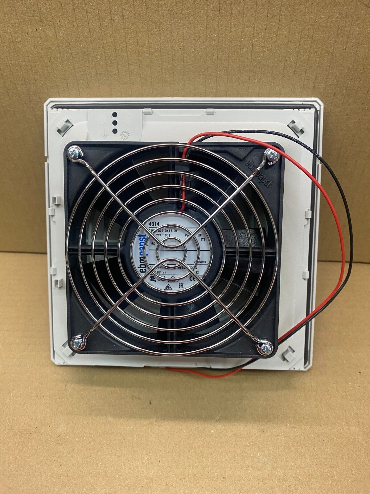 Industrial Cooling Enclosure Filter Fan, Pfannenberg PF 32.000 Efficient