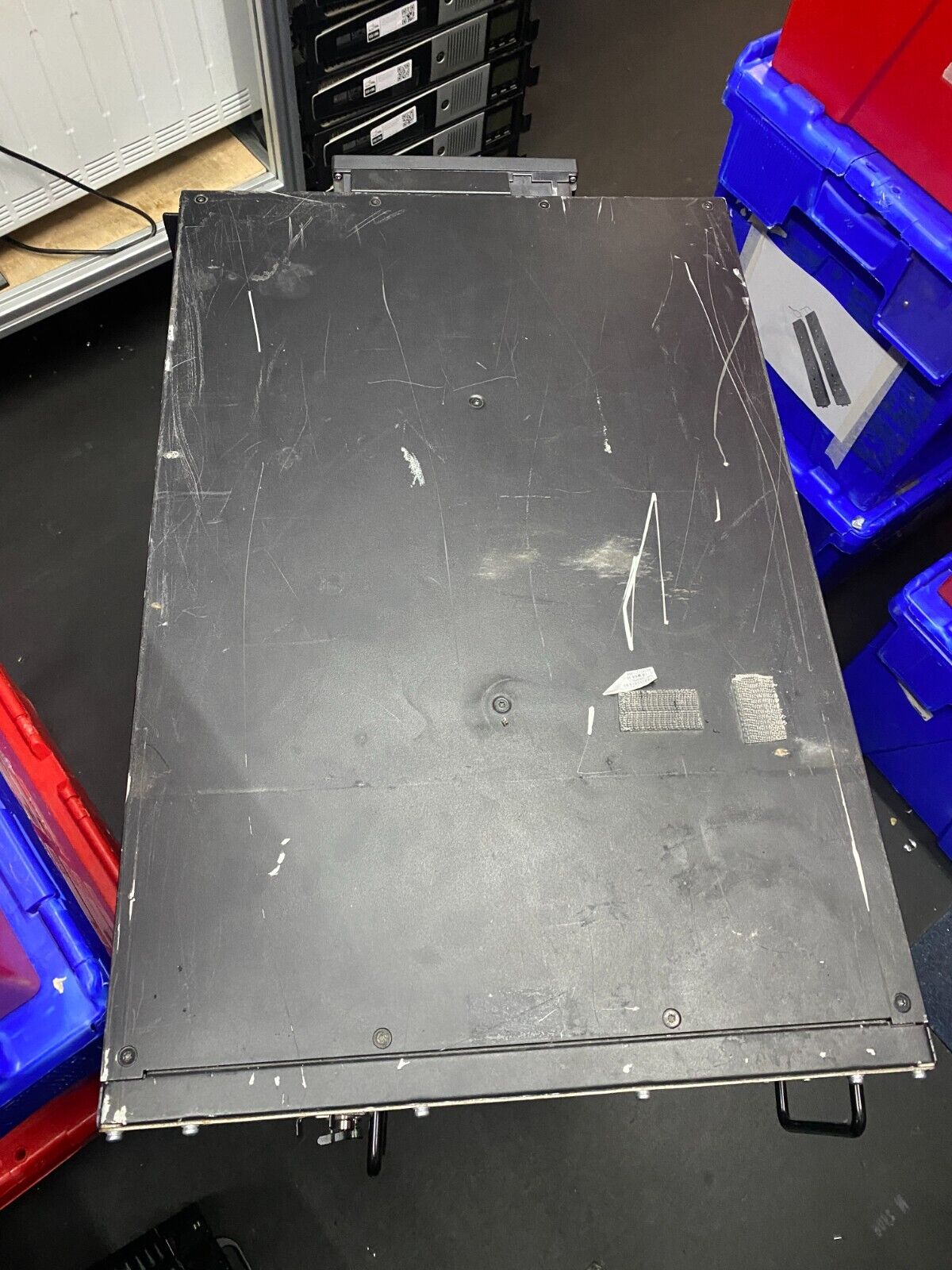 Industrial 20kVA UPS APC Smart-UPS SURT20KRMXLI Rack-Mount No Battery