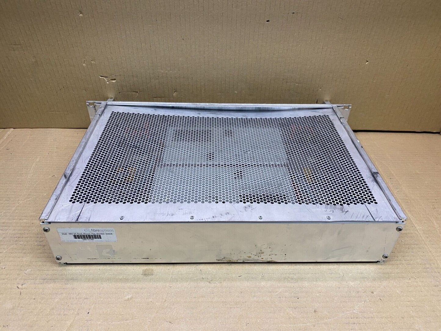 Rack-Mount Monitor 17.3" Full HD -48V DC, HDMI/VGA/SDI Inputs, Pro Use