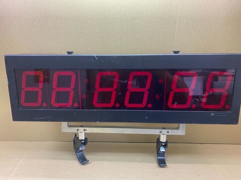 Industrial Time Synchronization LED Clock Masterclock TCD 46 4-inch Display