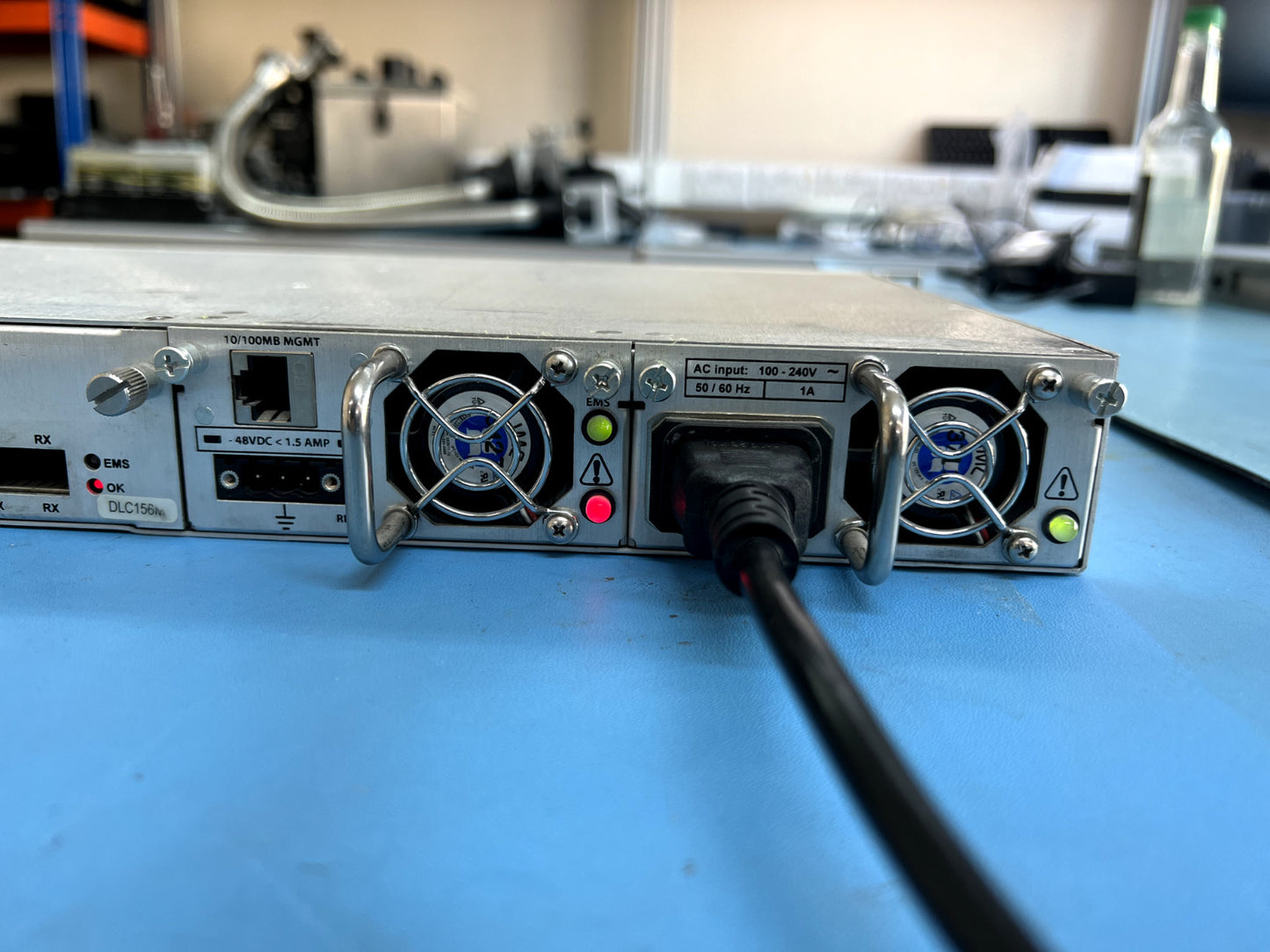 Professional DigiLink DL4000 Media Platform Chassis 4-Slot Fiber Hub