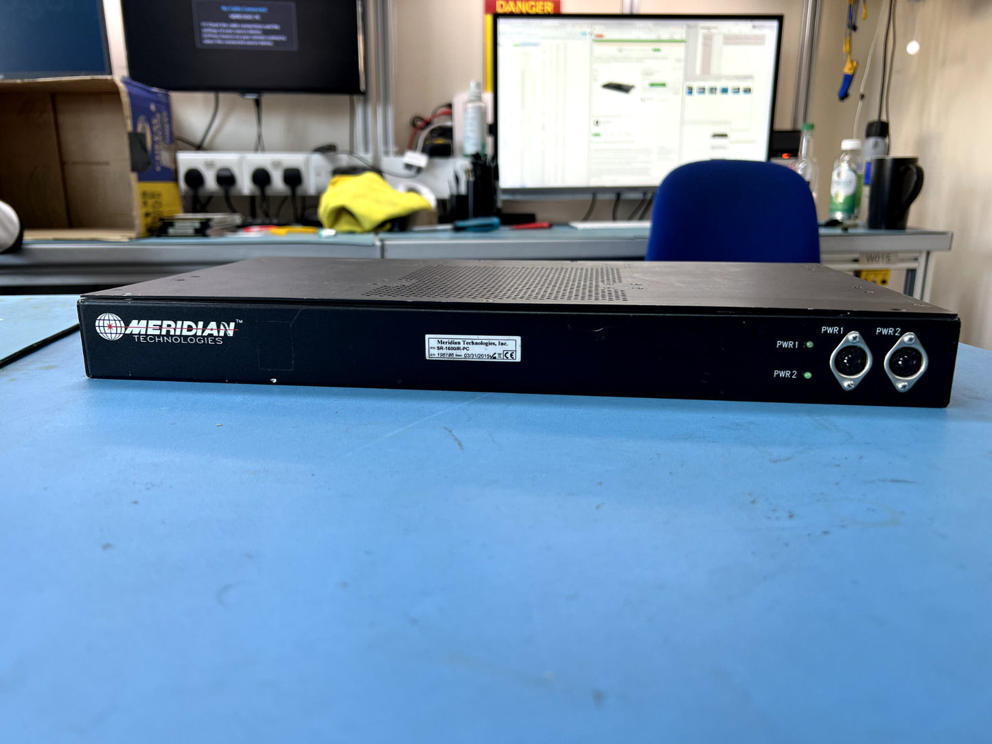 Server Meridian SR-1600 1U Hot-Swappable Rack-Mount Ethernet 1080p