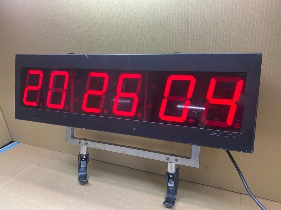 Industrial Time Synchronization LED Clock Masterclock TCD 46 4-inch Display