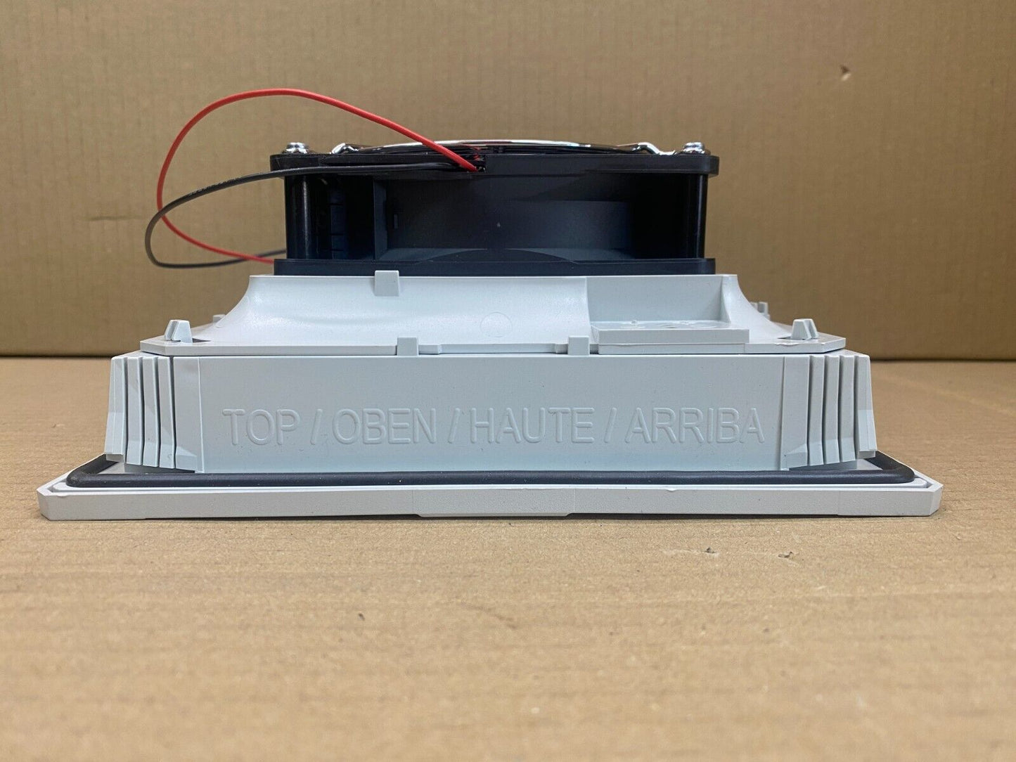 Industrial Cooling Enclosure Filter Fan, Pfannenberg PF 32.000 Efficient
