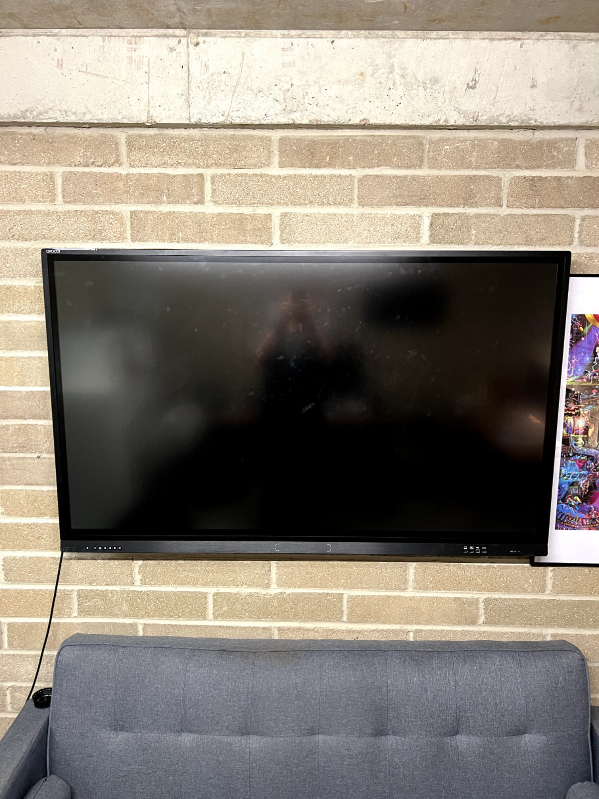 Interactive 4K Touchscreen Display Avocor VTF-6510 65in HDMI Input