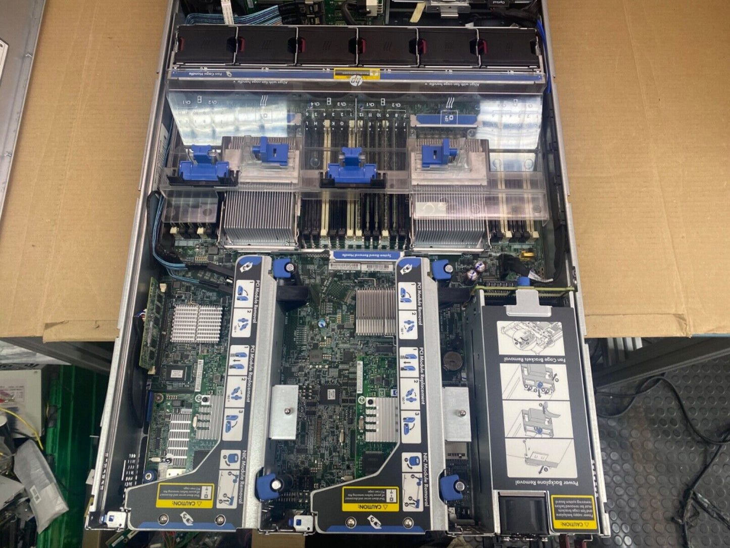 Server HP Proliant DL380p Gen 8, E5-2665 2.40GHz, 128GB RAM, Rack-Mount