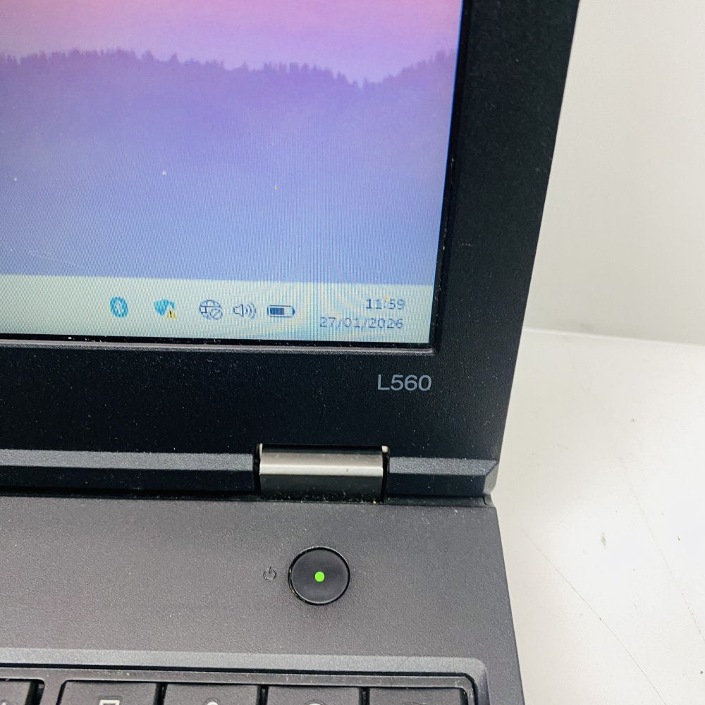 Lenovo ThinkPad L560 i5-6200U 8GB 238GB SSD Windows 11 Pro + Charger (Grade D)