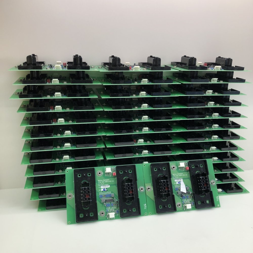 37 x APC UPS Battery Backplane 640-4907D REV 04 OEM Tested German Made