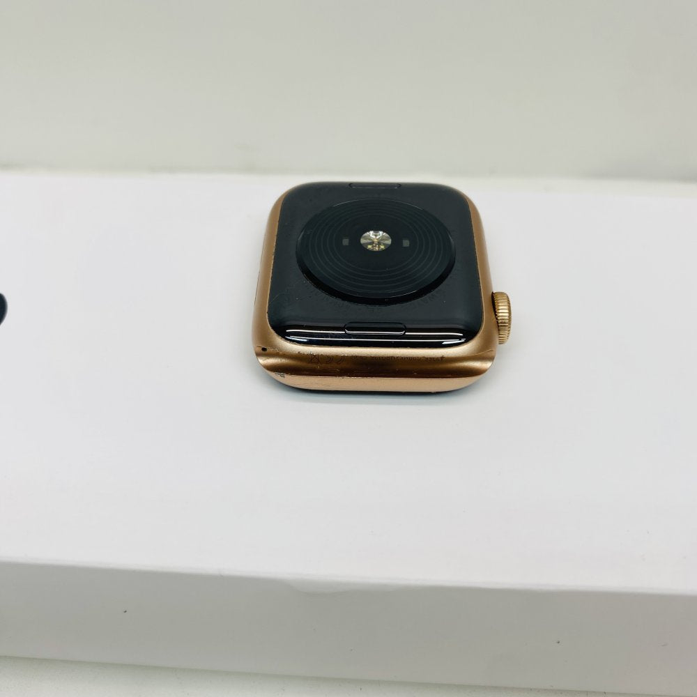 Apple Watch SE 40mm A2355 Gold Aluminum Starlight Sport Band Cellular - Used