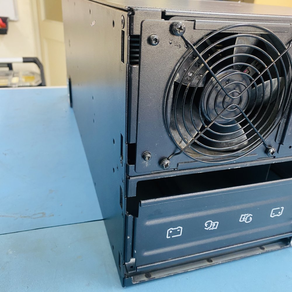 APC Smart-UPS SRT10KRMXLI 10kVA Rackmount UPS 208V Grade D