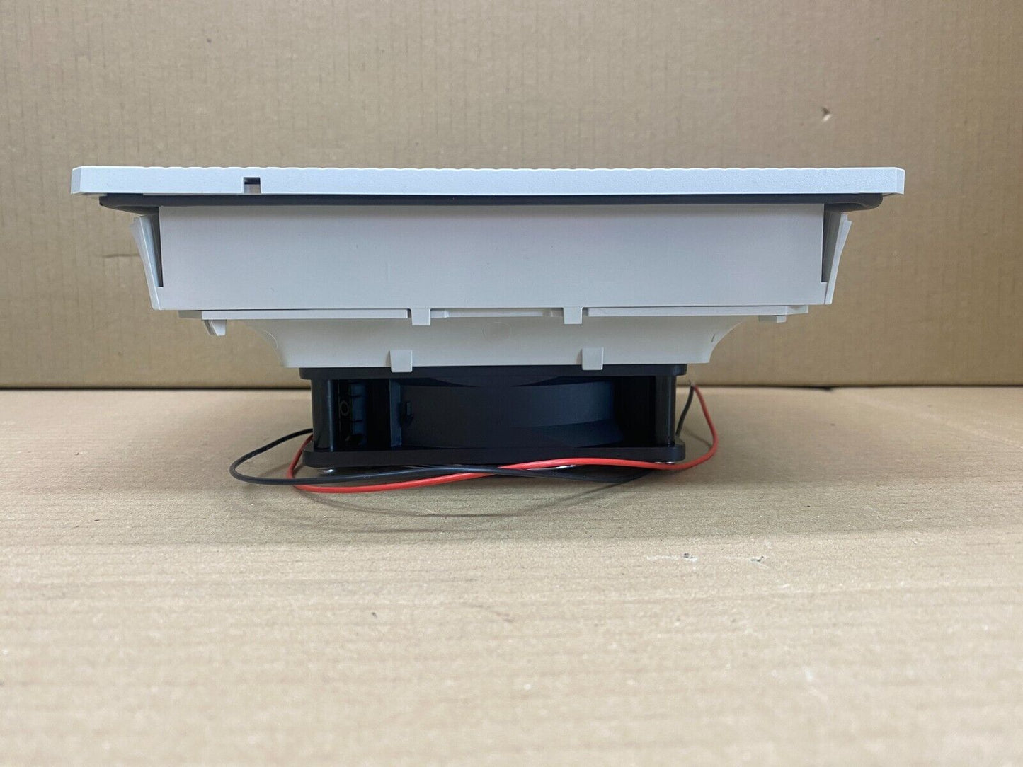 Industrial Cooling Enclosure Filter Fan, Pfannenberg PF 32.000 Efficient