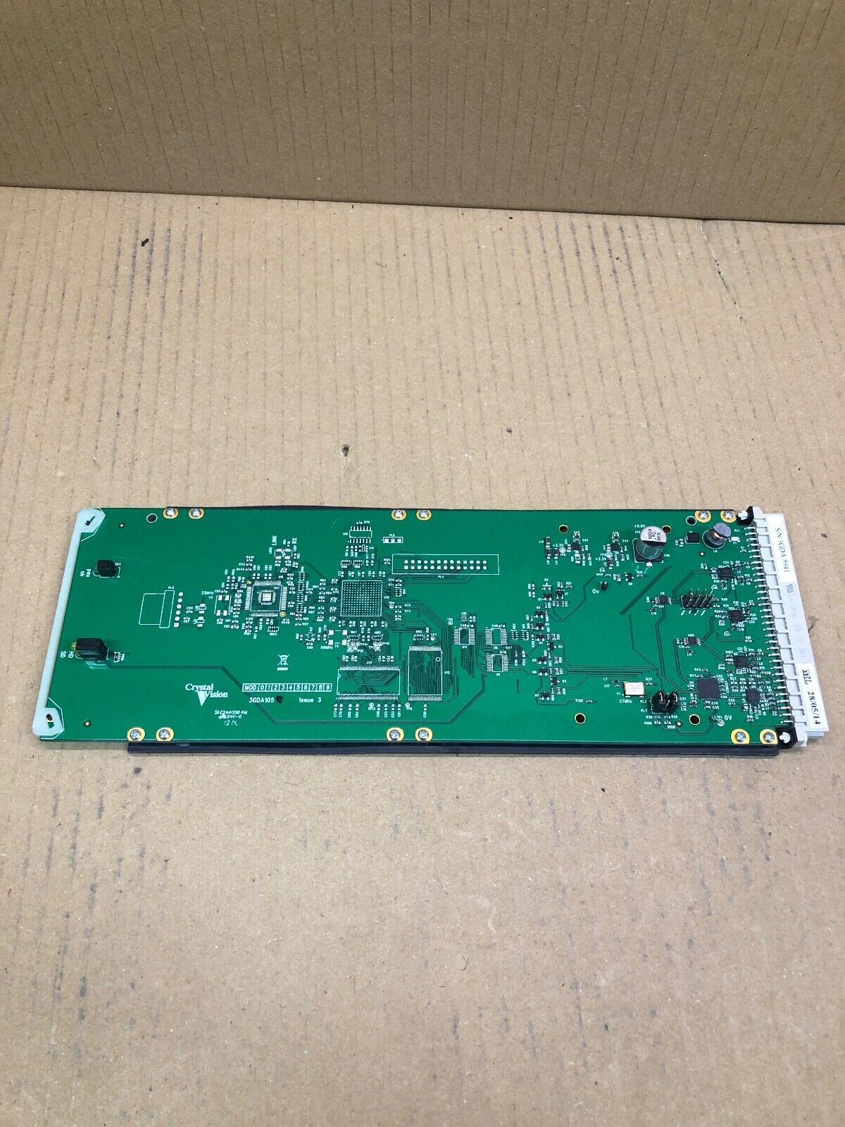 Broadcast Reclocking SDI Distribution Amplifier Crystal Vision 1080p 3G HD