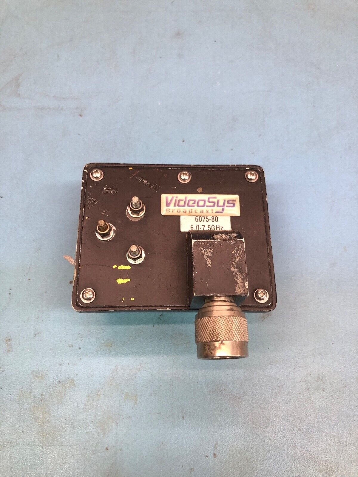 Industrial Directional Antenna Cobham 6075-80, 80DEG H, 9dBi, 1.3-7.5GHz