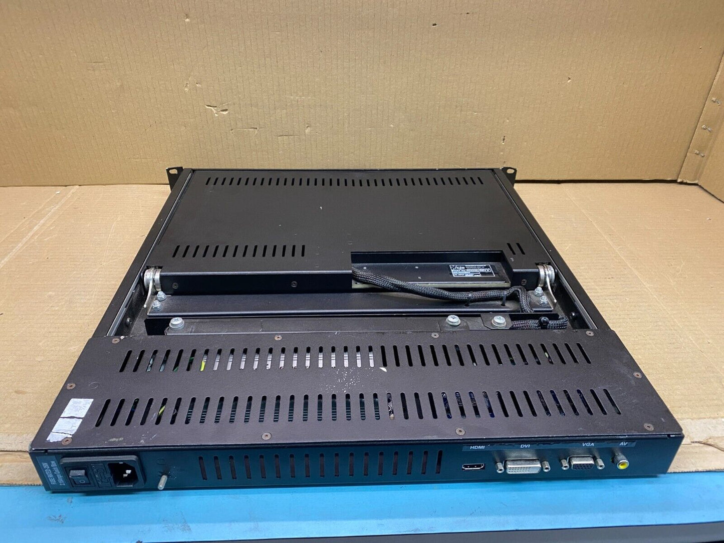 17.3" Rack Mount Monitor RD6356 Full HD HDMI VGA Broadcast Display