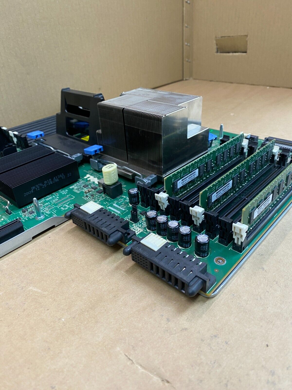 Server Motherboard Dell PowerEdge R710 Xeon E5520 9YY69 RAM Ethernet