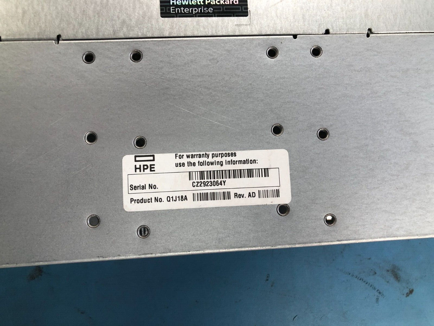 Professional 12Gb SAS Storage Enclosure HPE D3710 2U 25 Bay RAID Rack