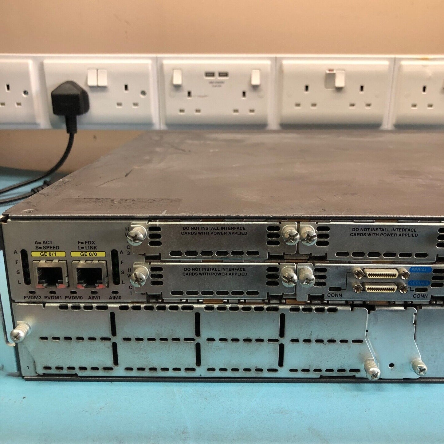 High-Security Ethernet Router, Cisco 2821-HSEC/K9 V03, Dual Gigabit Ports