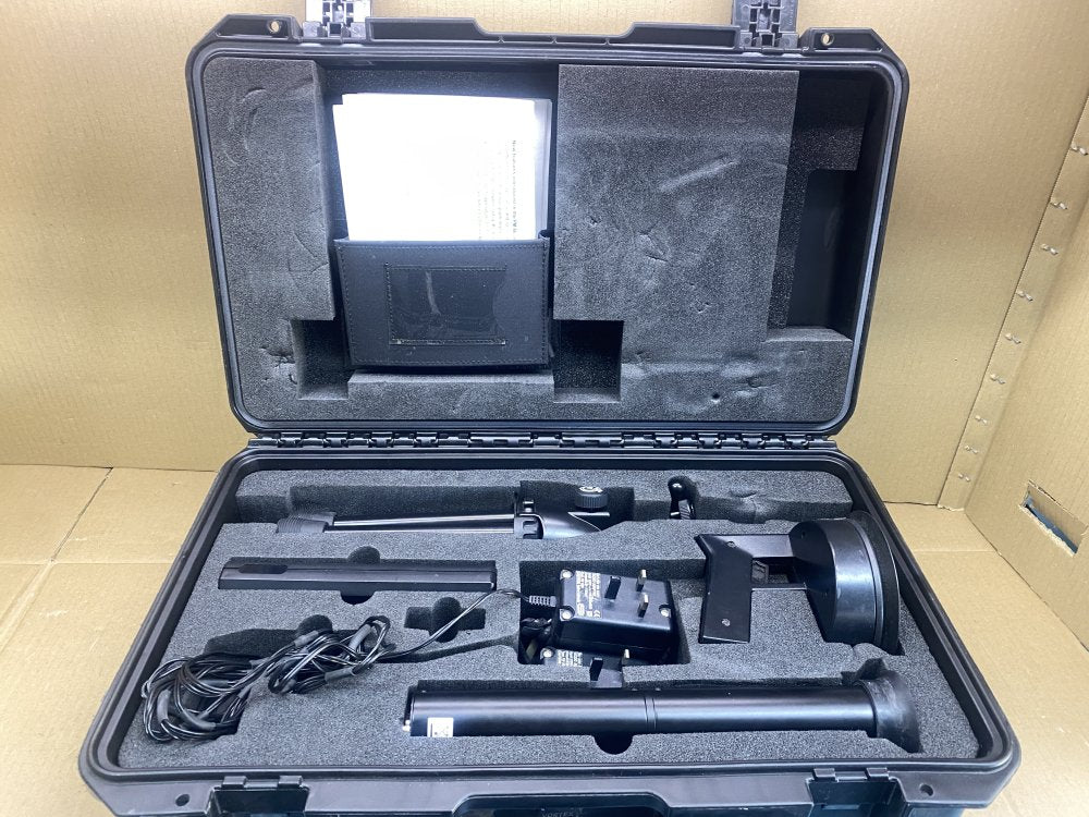 CRT HDTV Colour Analyser PM 5639 Portable PC-Compatible 64x128 LCD Display