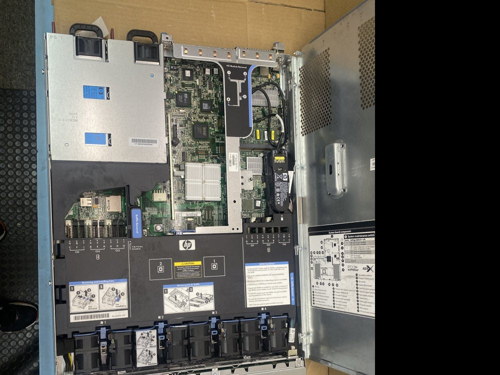 HP Server ProLiant DL360 G7 2x Xeon E5630 49GB RAM 8x 146GB HDD iLO 3