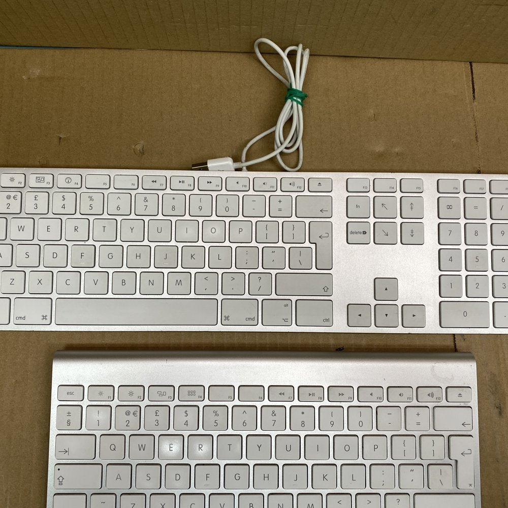 Apple Wired Wireless Keyboard Set - No Batteries Included, Elegant White