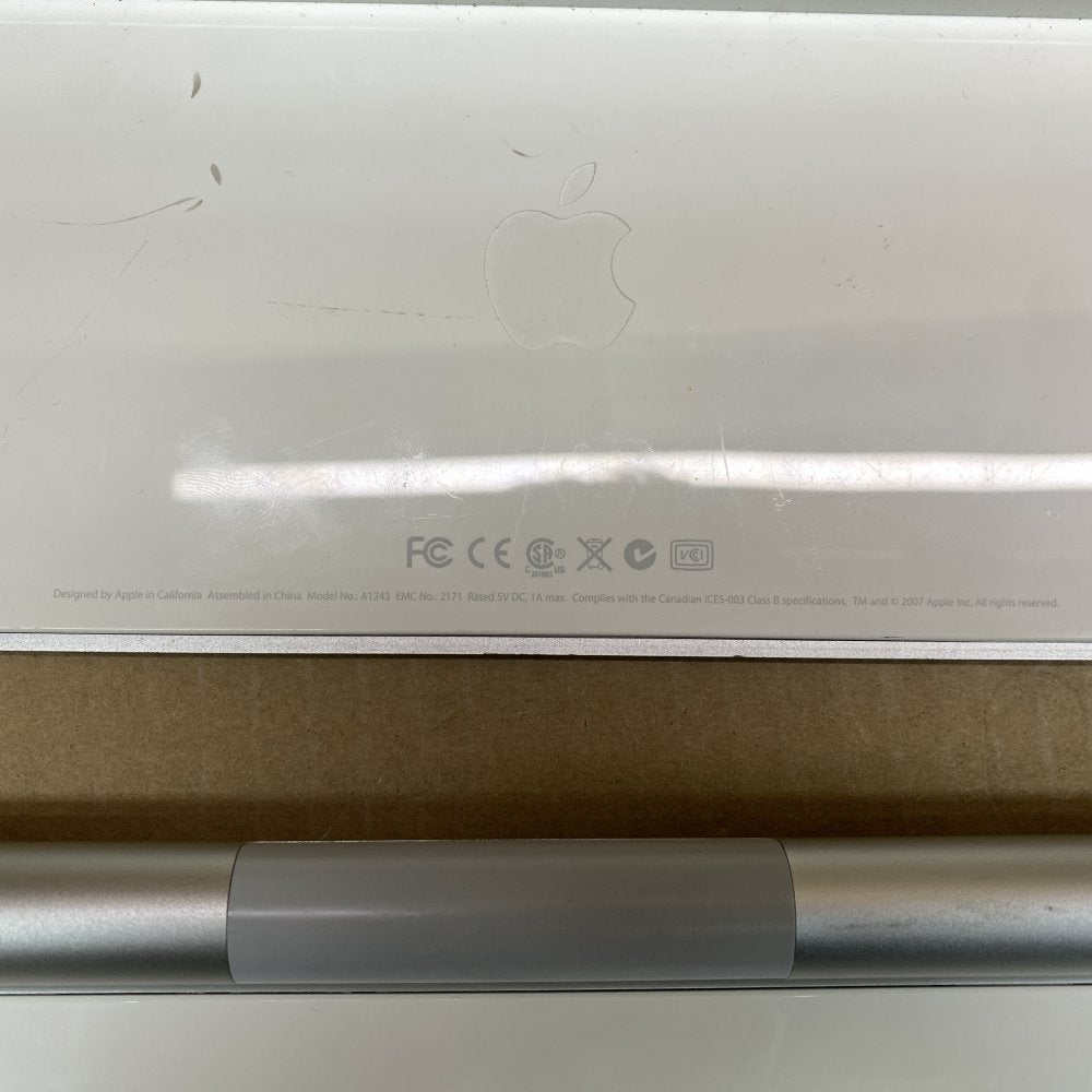 Apple Wired Wireless Keyboard Set - No Batteries Included, Elegant White
