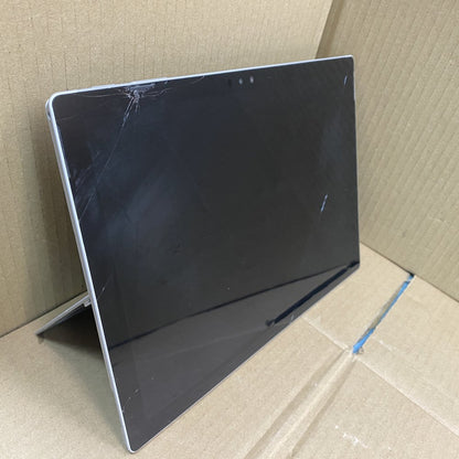 Microsoft Surface Pro 4 i5 256GB SSD 8GB RAM Windows 11 Touchscreen Cracked