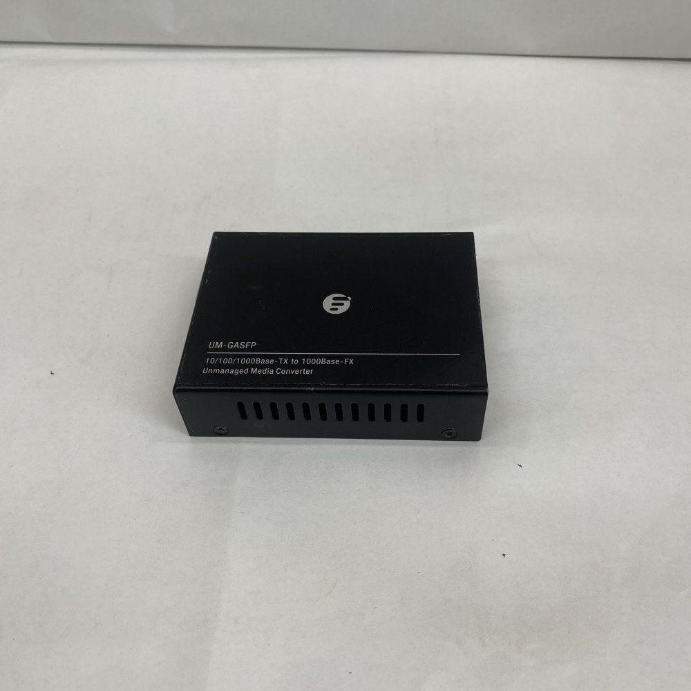 Unmanaged Ethernet Media Converter with Gigabit SFP UM-GASFP
