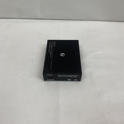Unmanaged Ethernet Media Converter with Gigabit SFP UM-GASFP