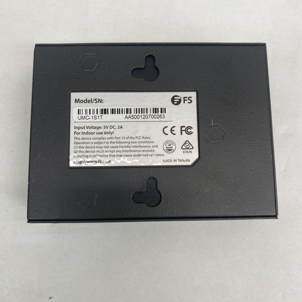 Unmanaged 10G Ethernet Media Converter, Base-T to Base-R, Rack-Mountable