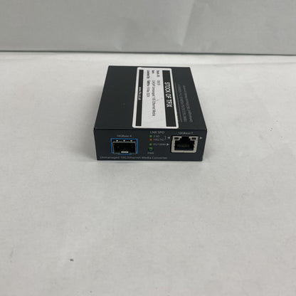 Unmanaged 10G Ethernet Media Converter, Base-T to Base-R, Rack-Mountable