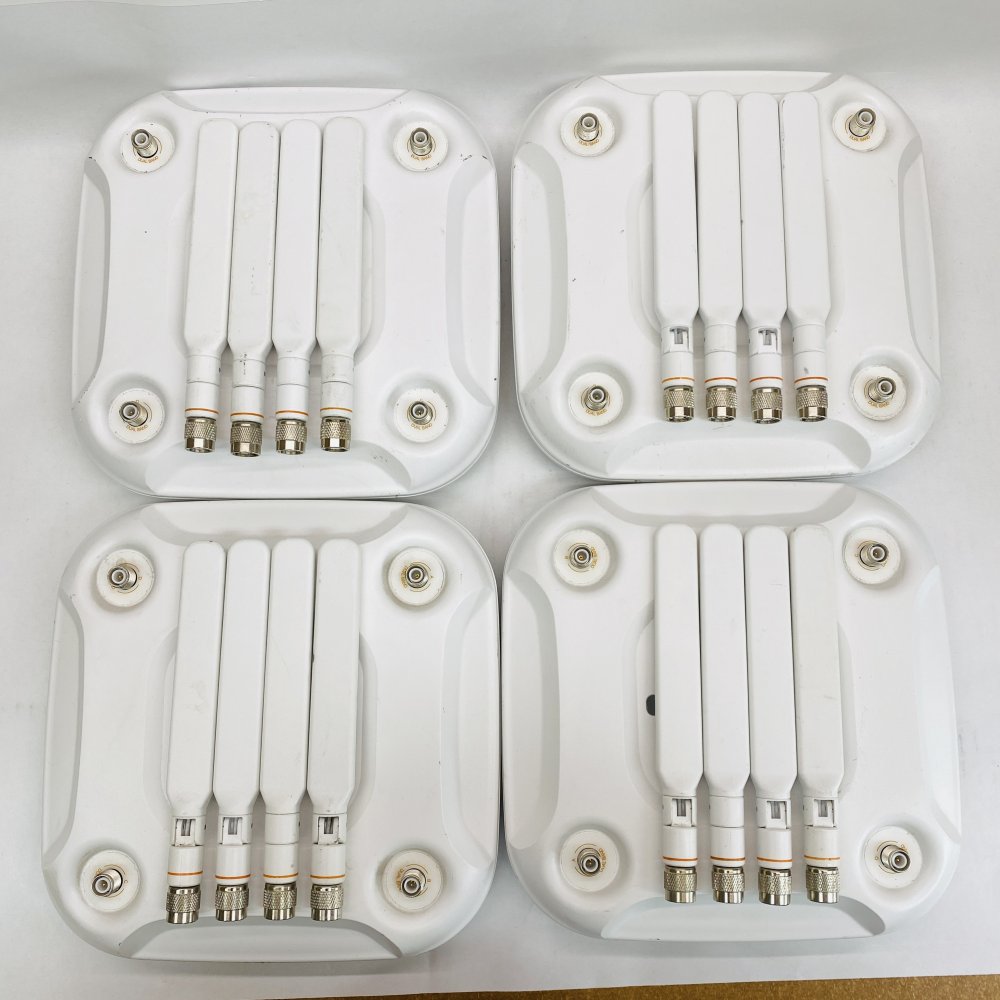 Enterprise Dual-Band Wi-Fi Access Point Cisco AIR-CAP3702E PoE 802.11ac 4 Pack