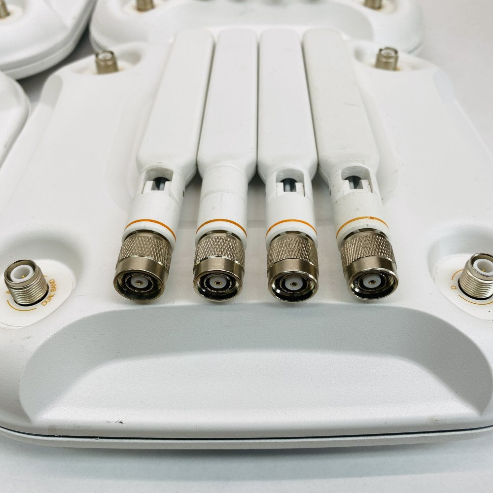 Enterprise Dual-Band Wi-Fi Access Point Cisco AIR-CAP3702E PoE 802.11ac 4 Pack