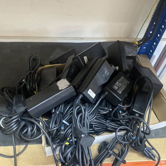 55 x Bulk HP Blue Tip Chargers with Mixed Watts