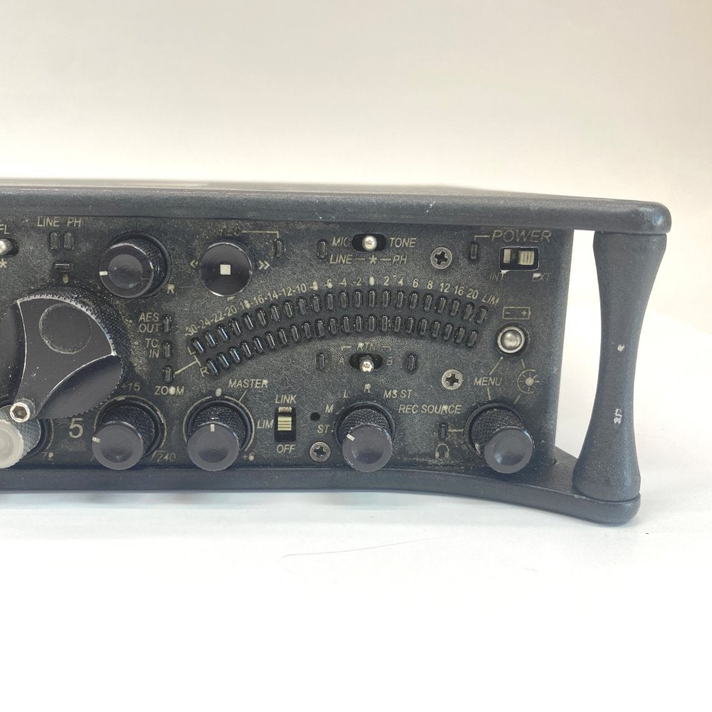 Professional Field Mixer Sound Devices 552 Five-Input, Mic, XLR, 1080p