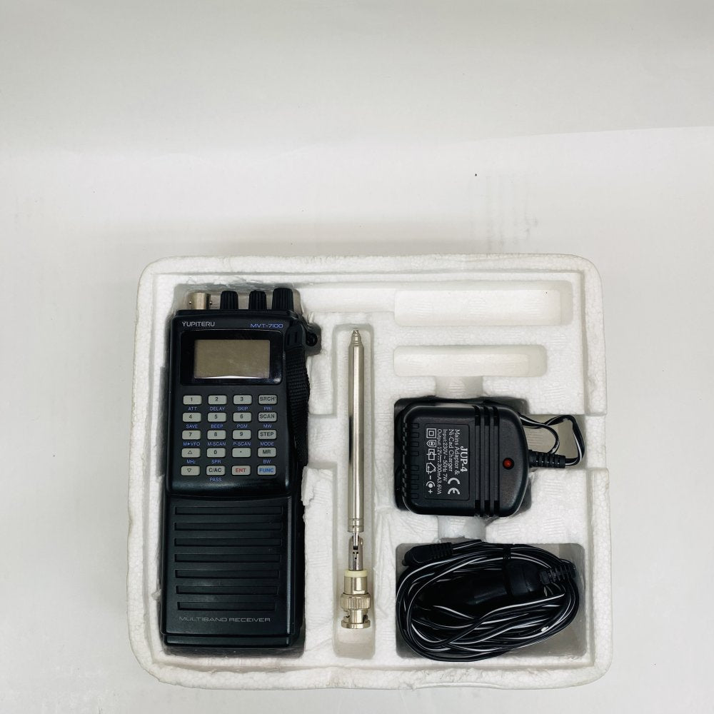 Yupiteru MVT-7100 Multiband Receiver + Antenna Charger & Box