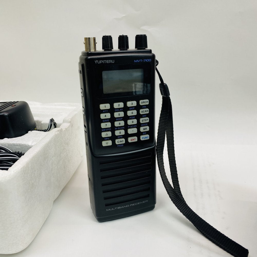 Yupiteru MVT-7100 Multiband Receiver + Antenna Charger & Box
