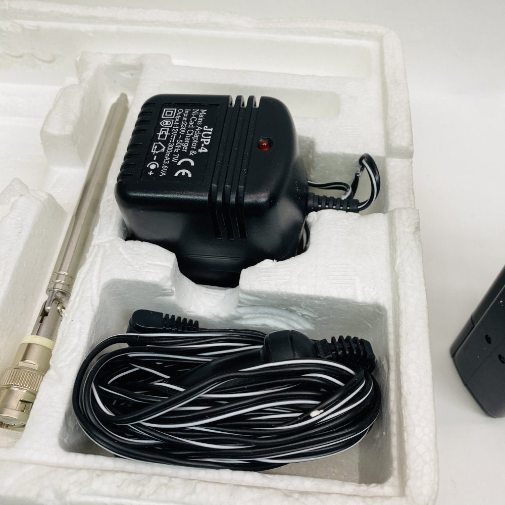 Yupiteru MVT-7100 Multiband Receiver + Antenna Charger & Box